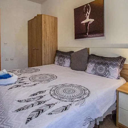 Apartment Lovely In With Wifi